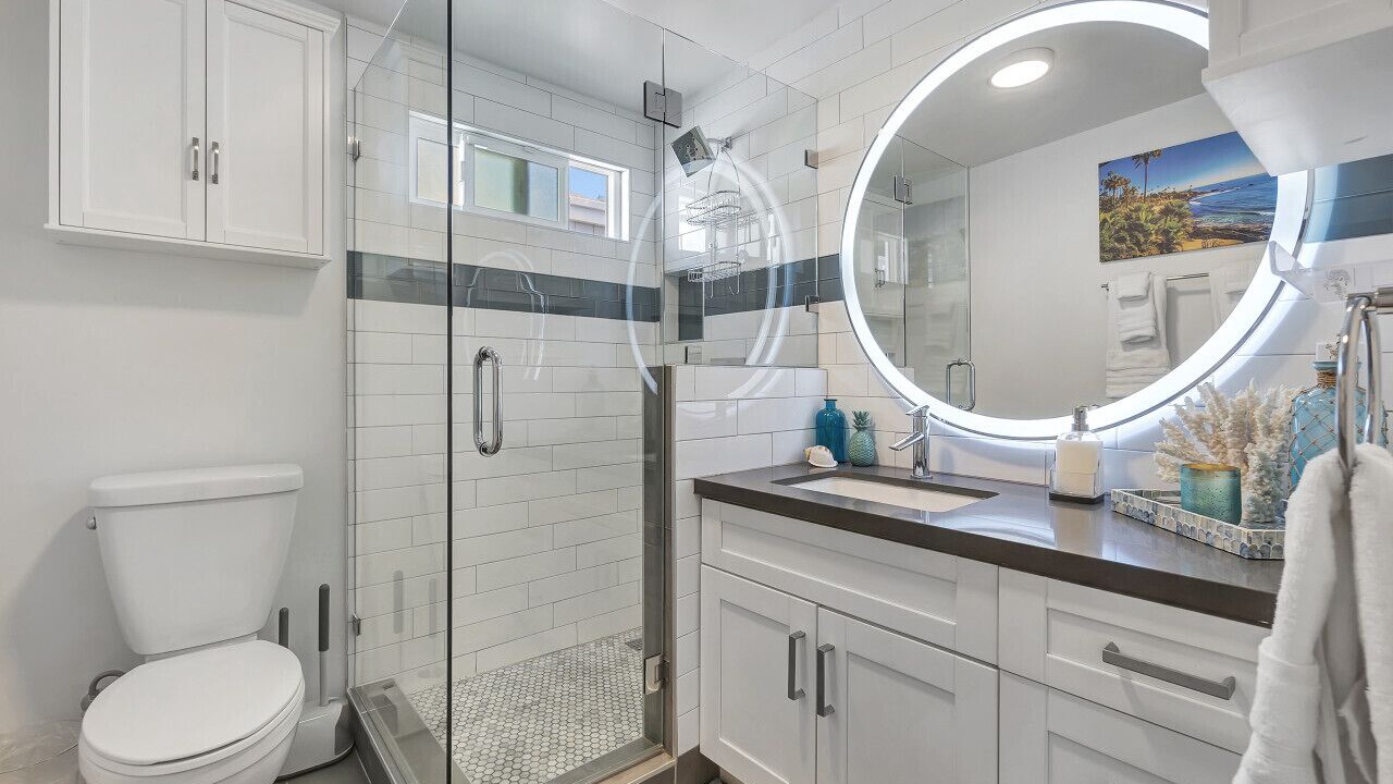 Photo of Bathroom in Laguna Beach