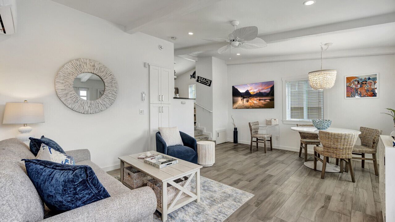 Photo of Livingroom in Laguna Beach