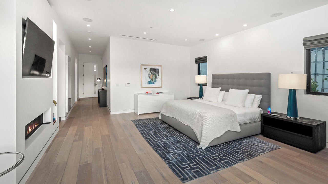 Photo of Bedroom in Beverly Grove