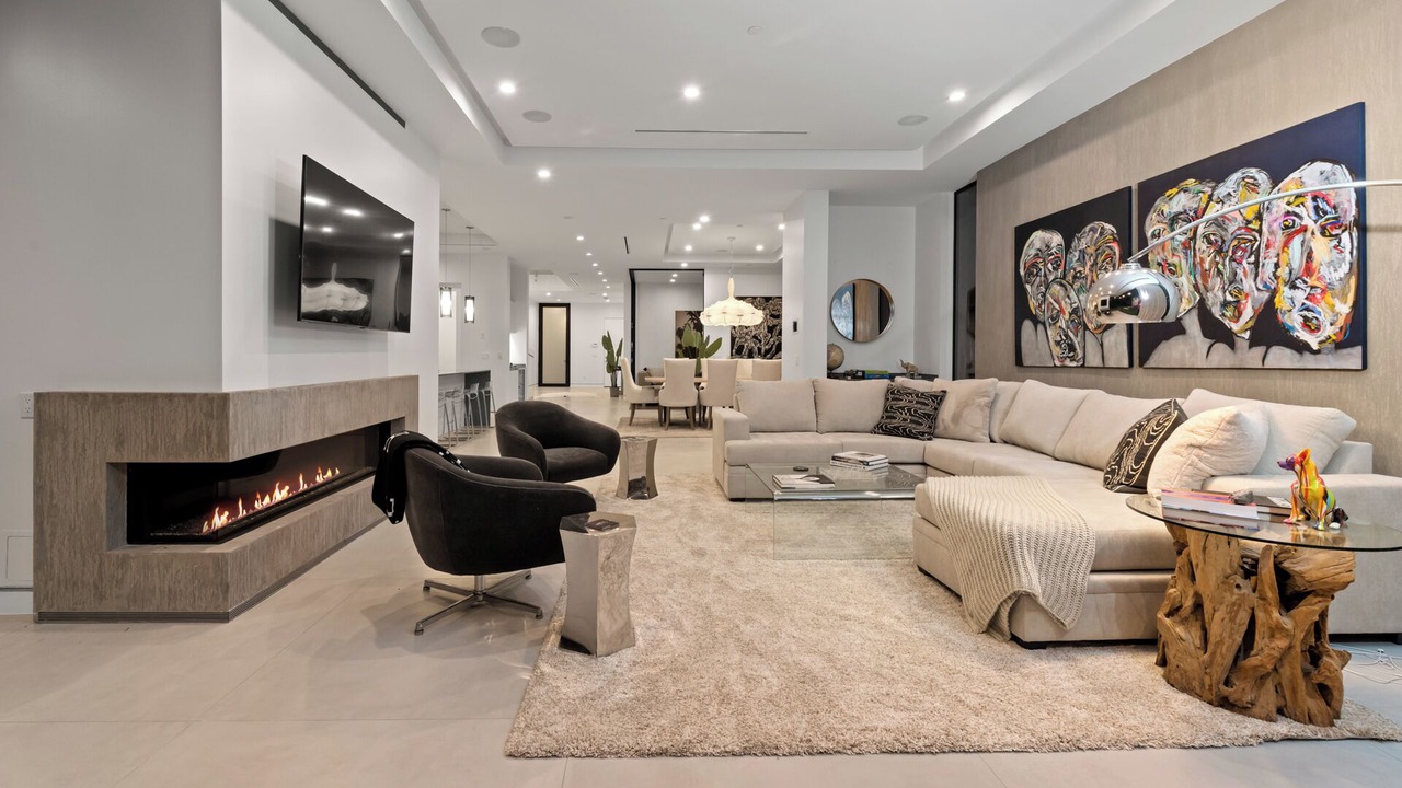 Photo of Livingroom in Beverly Grove