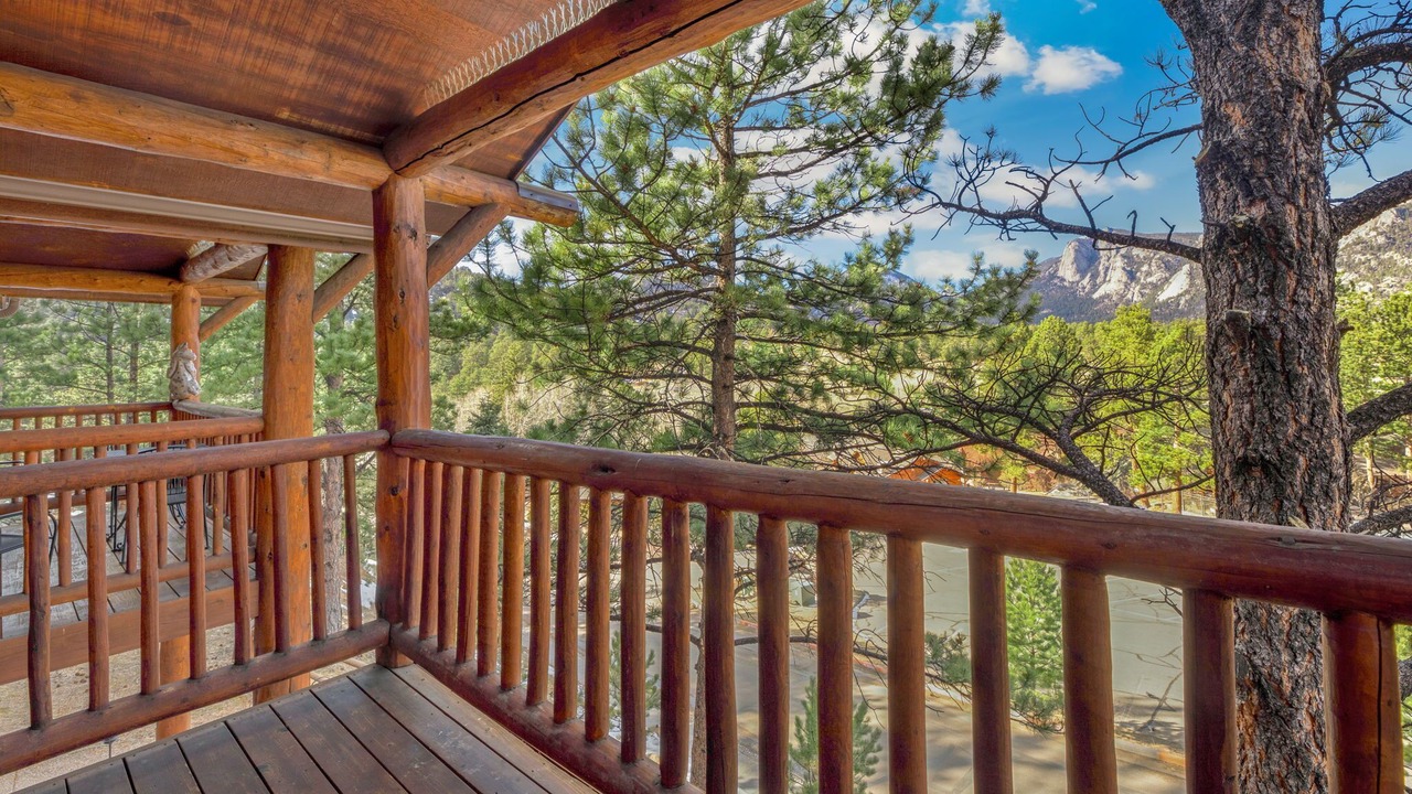 Photo of Patio Balcony in Estes Park