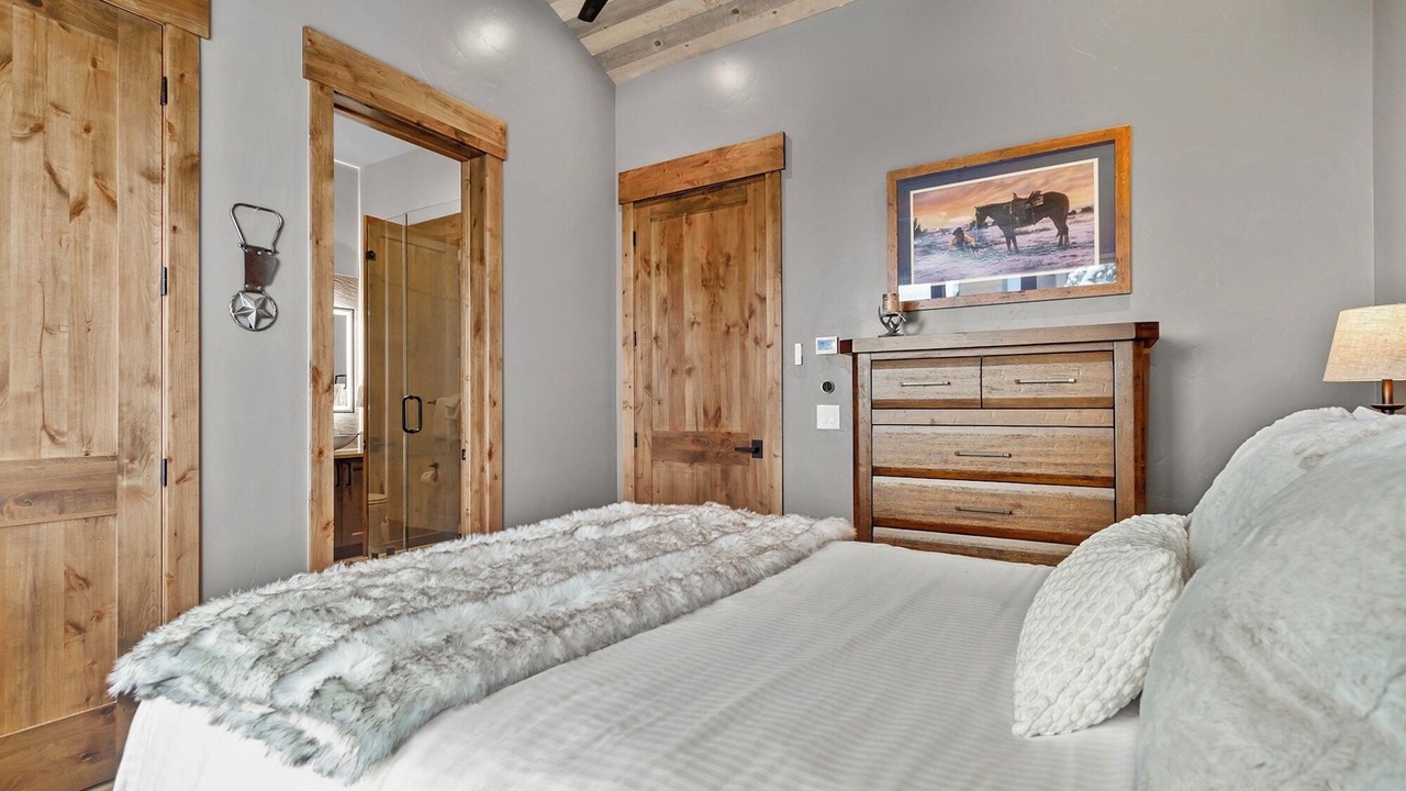 Photo of Bedroom in Keystone