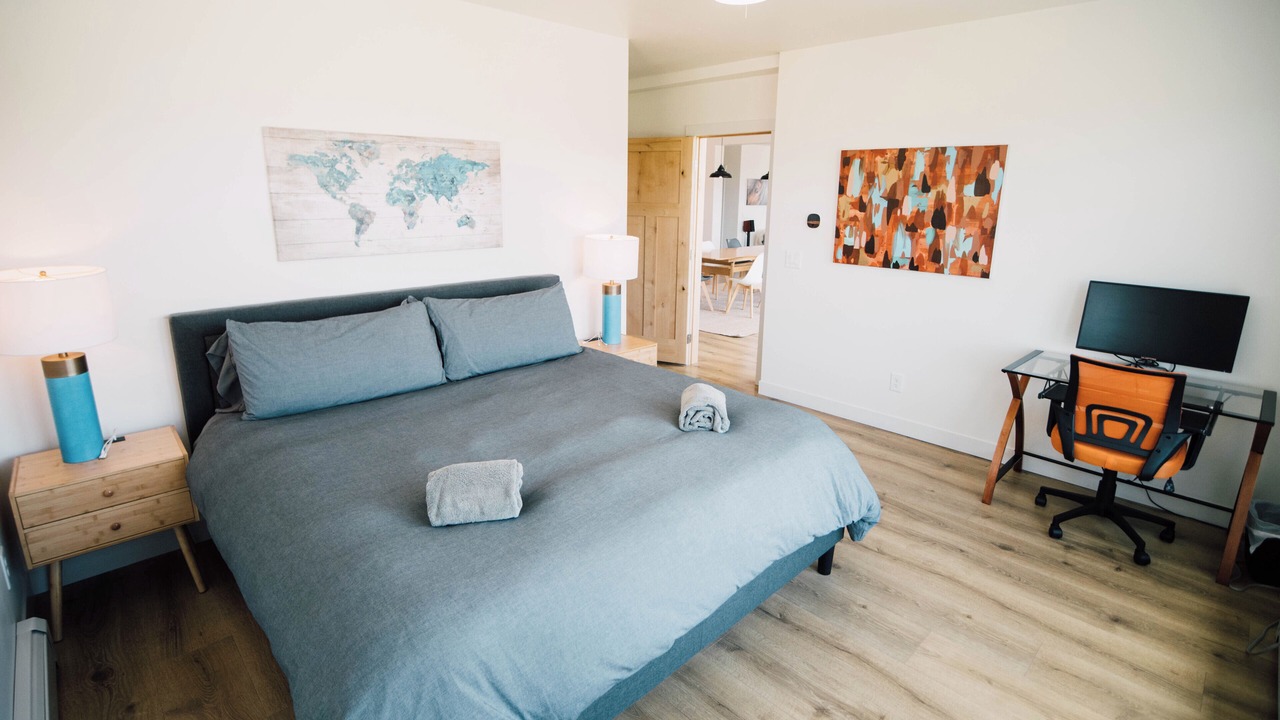 Photo of Bedroom in Missouri Heights