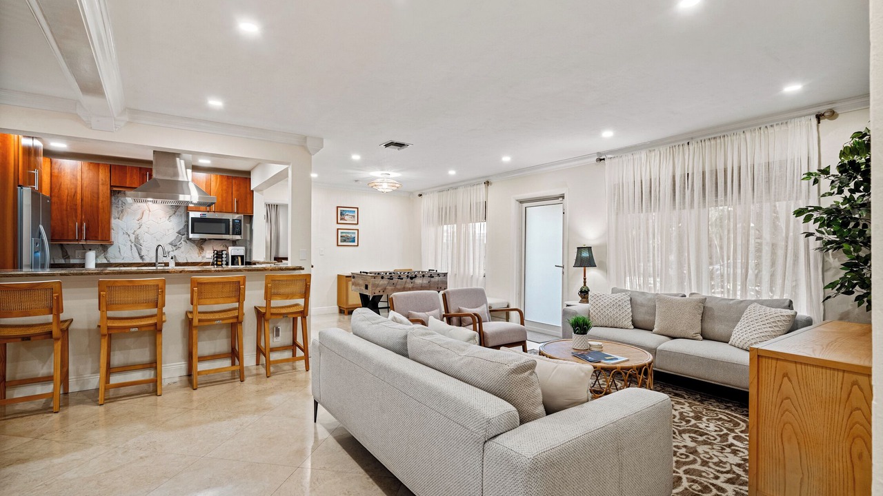 Photo of Livingroom in Poinsettia Heights