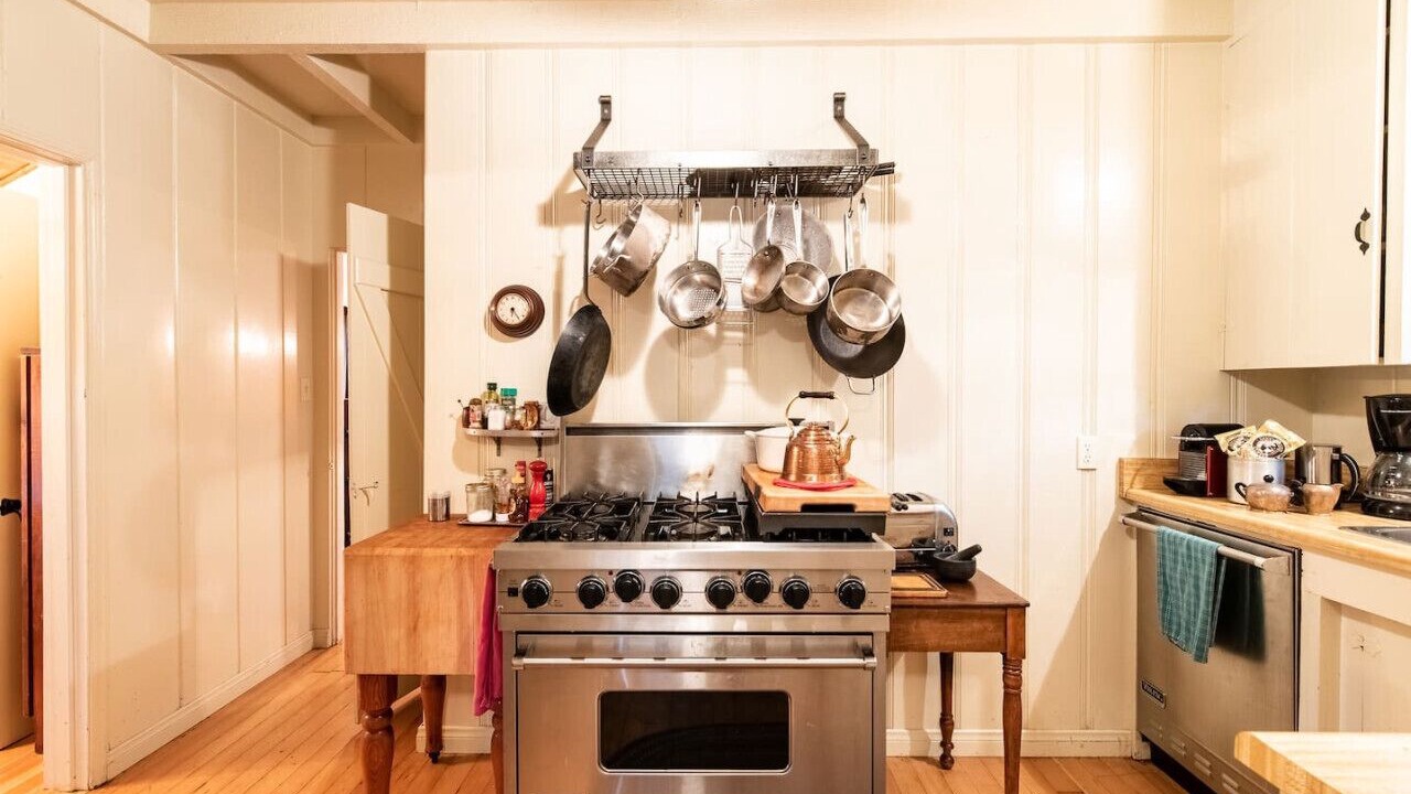 Photo of Kitchen in Lake Arrowhead