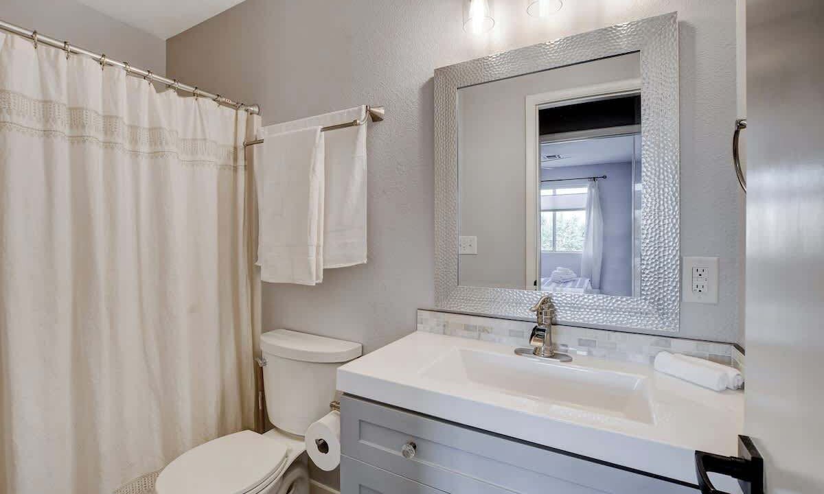 Photo of Bathroom in North Las Vegas