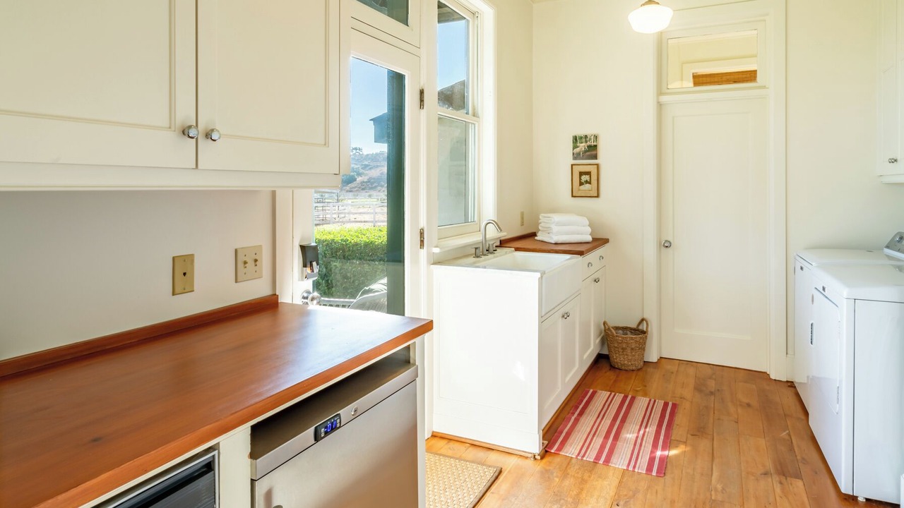 Photo of Bedroom in Los Olivos