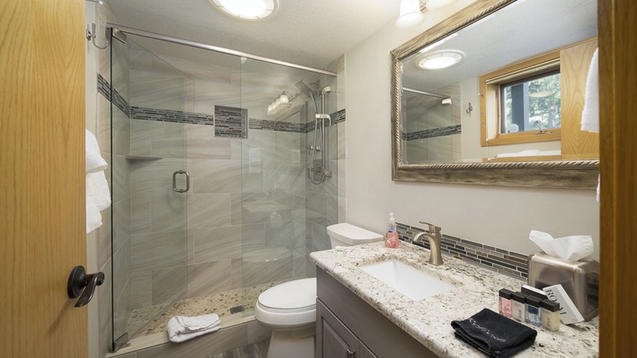 Photo of Bathroom in Corinthian Hills