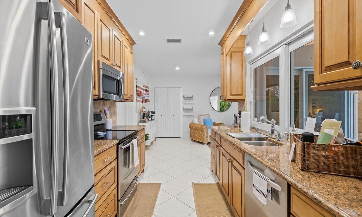 Photo of Kitchen in Coral Ridge Isles