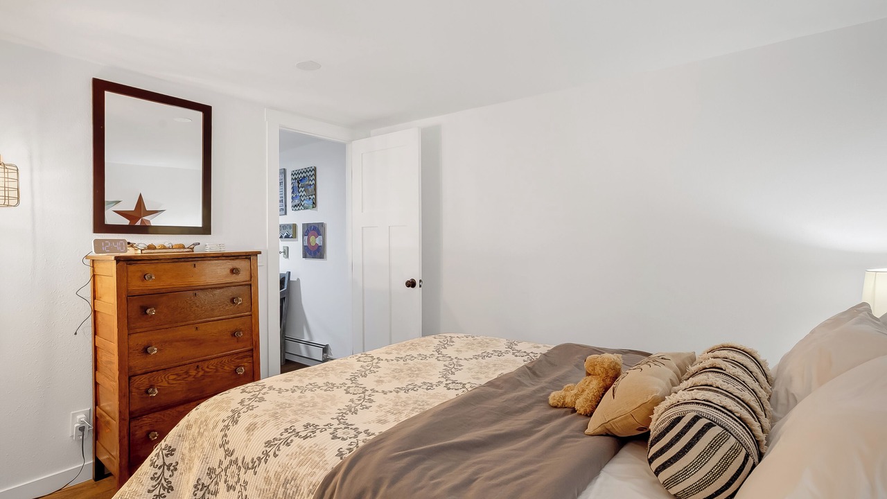 Photo of Bedroom in Divide