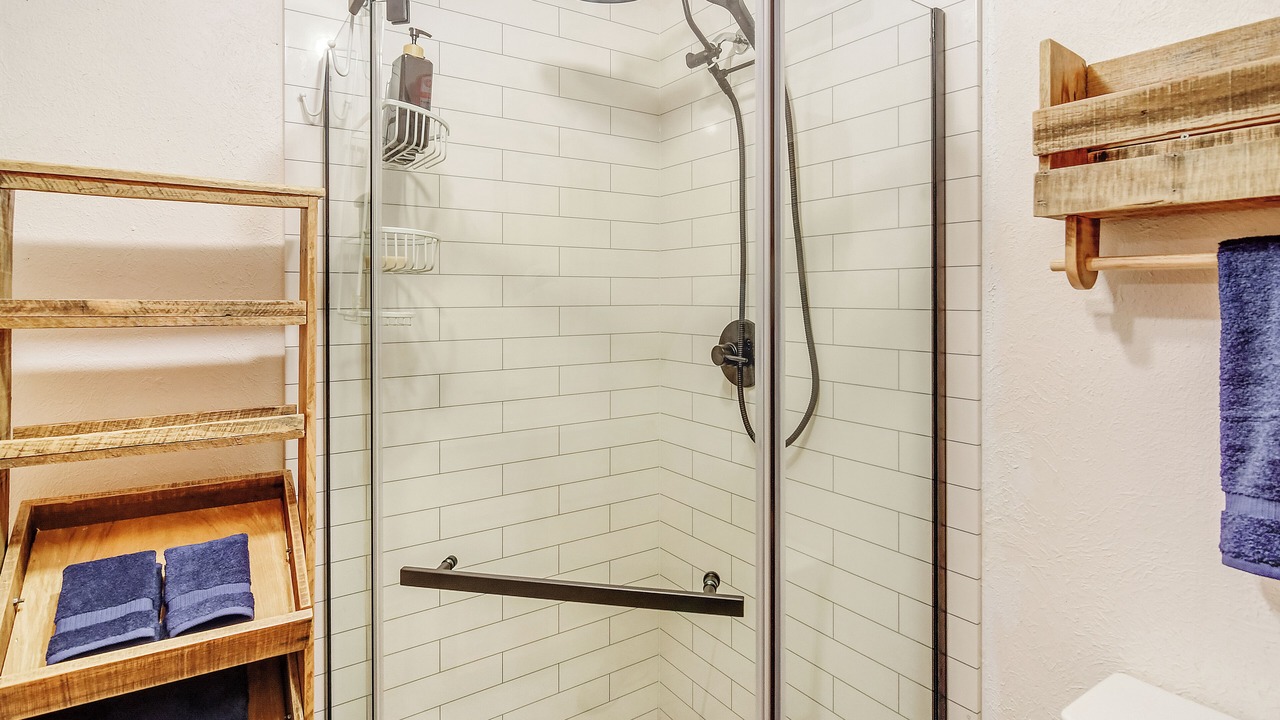 Photo of Bathroom in Indian Mountain