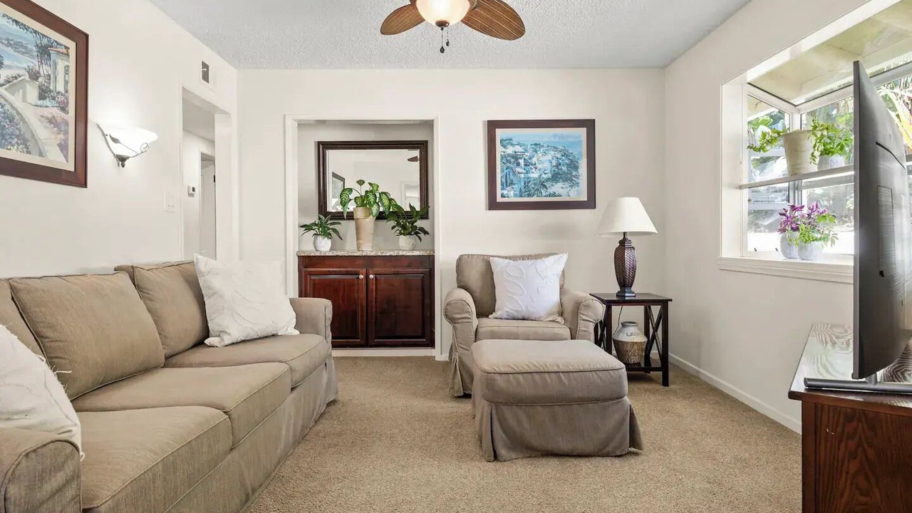Photo of Livingroom in Ventura