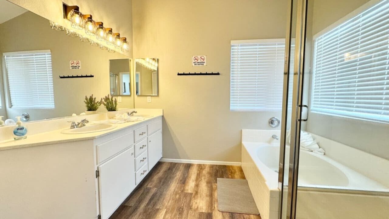 Photo of Bathroom in North Las Vegas