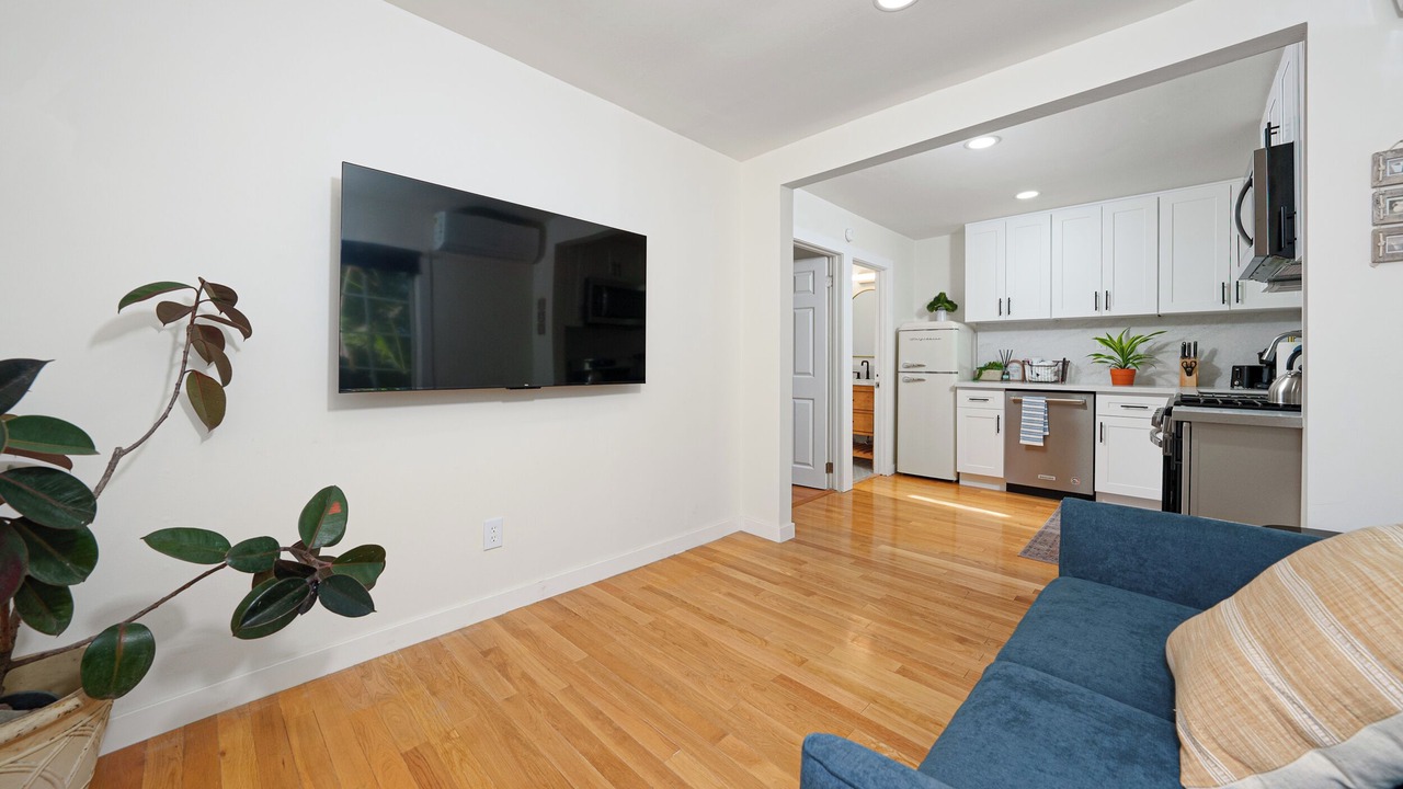 Photo of Livingroom in South San Gabriel