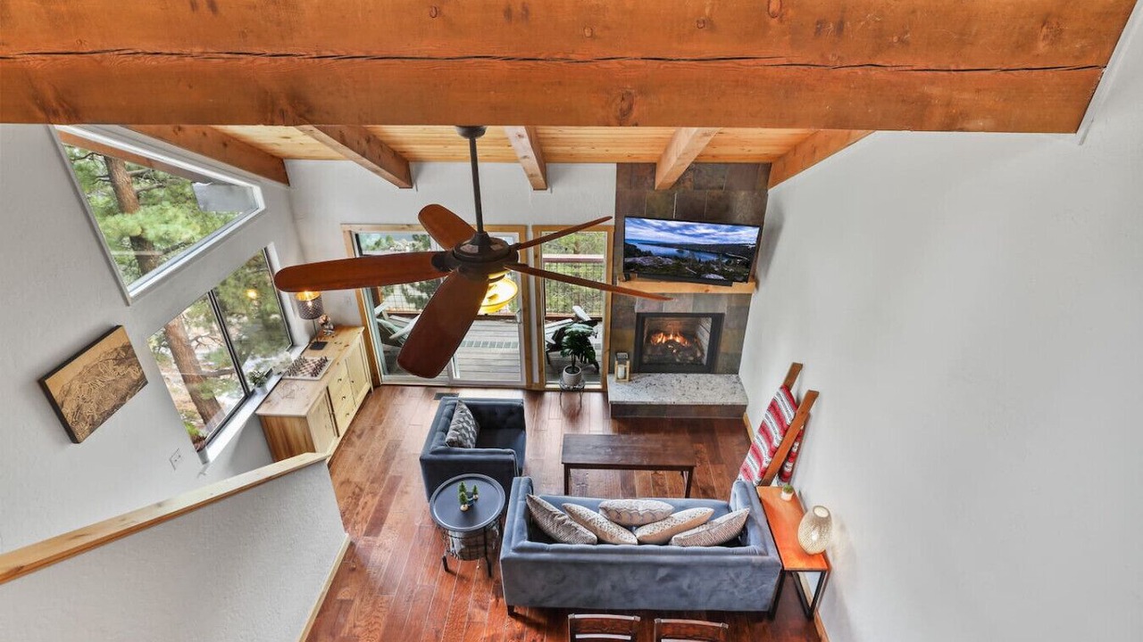 Photo of Livingroom in Tahoe Village