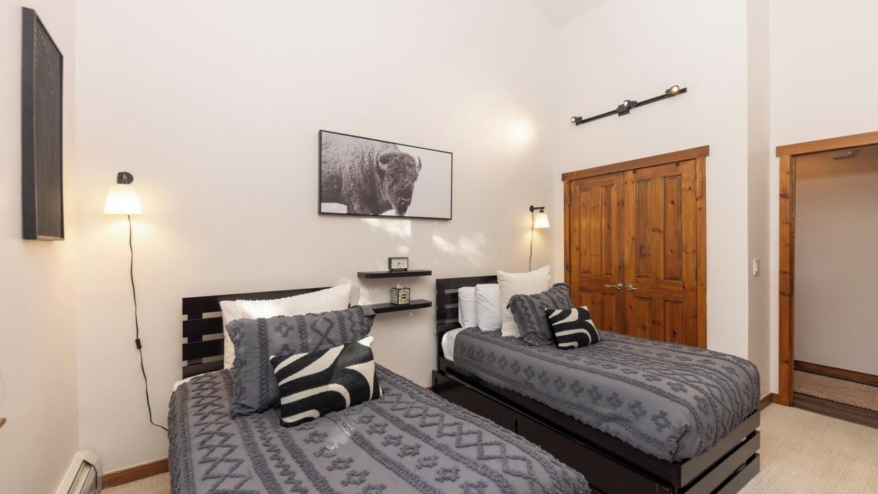 Photo of Bedroom in Historic District