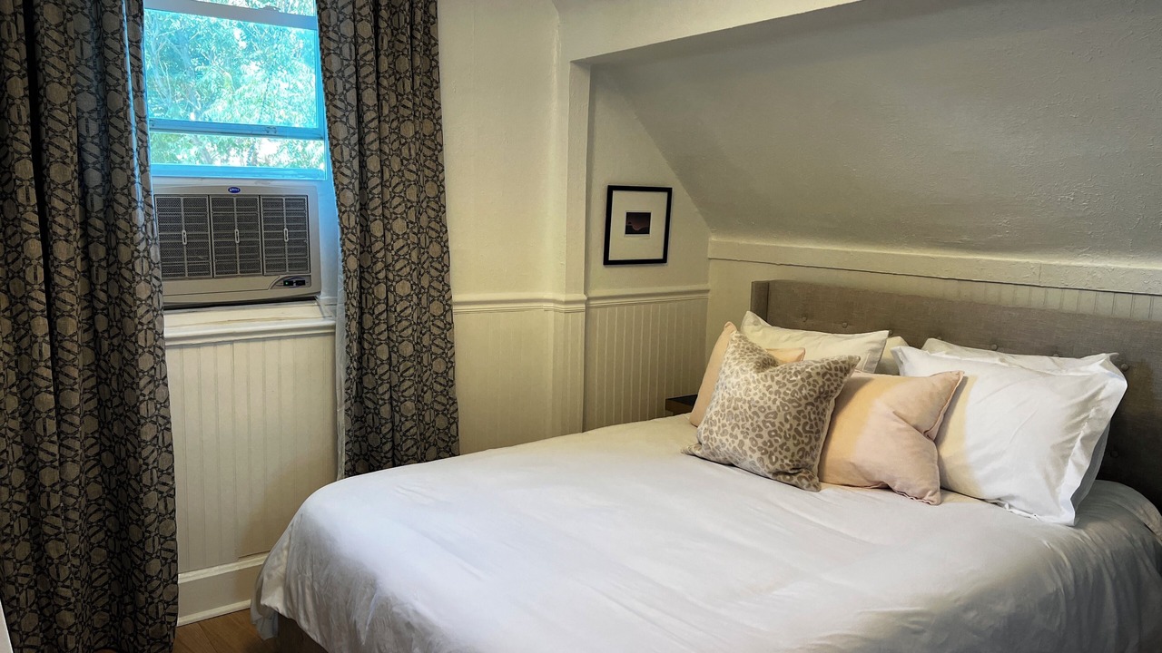Photo of Bedroom in Highland