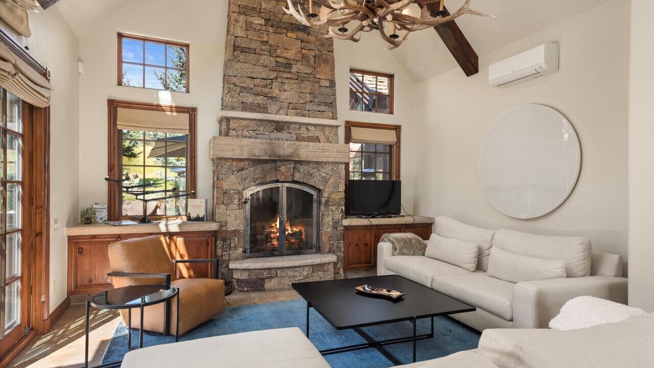 Photo of Livingroom in Snowmass Village