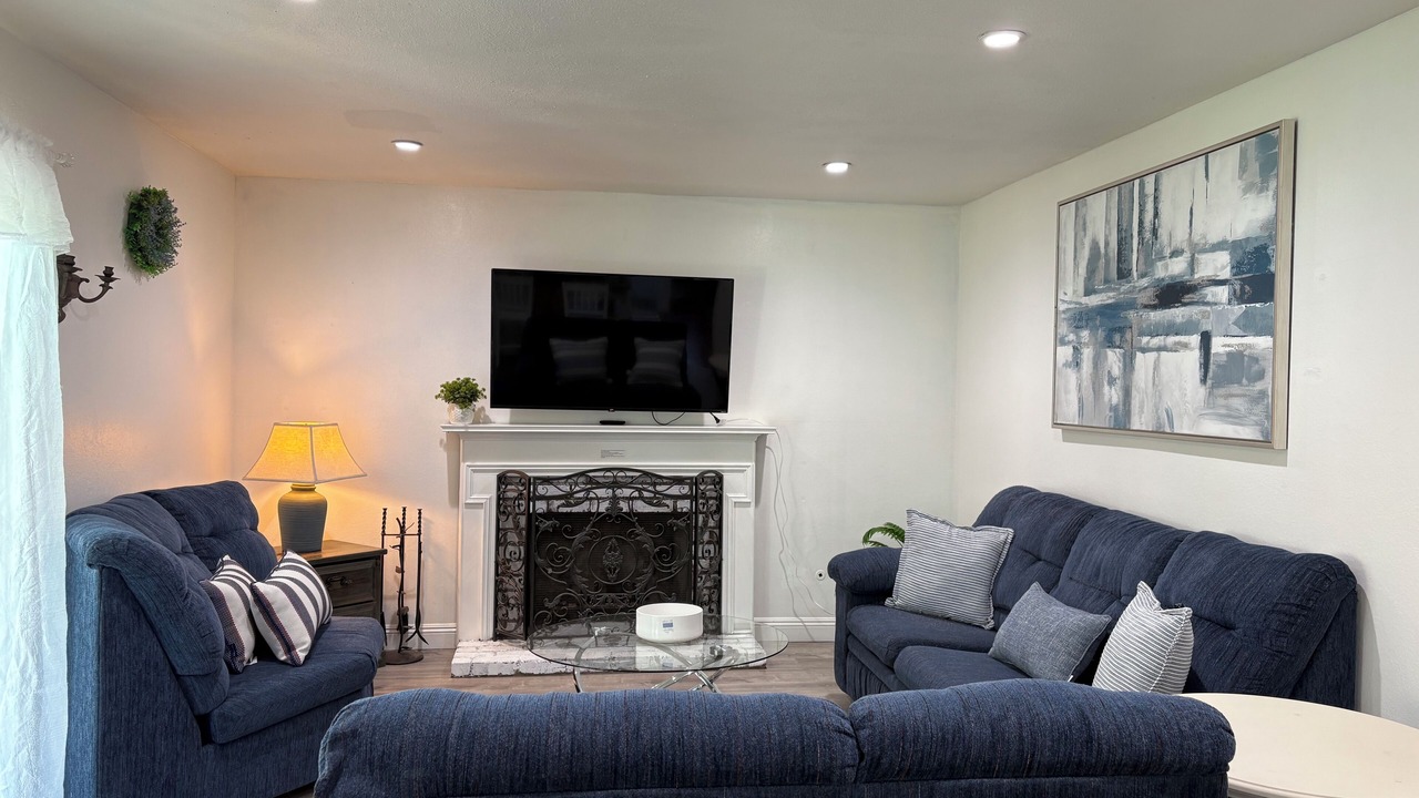 Photo of Livingroom in Sea View Estates