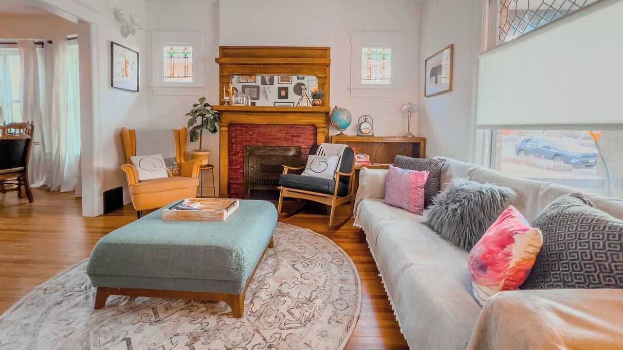 Photo of Livingroom in Sunnyside