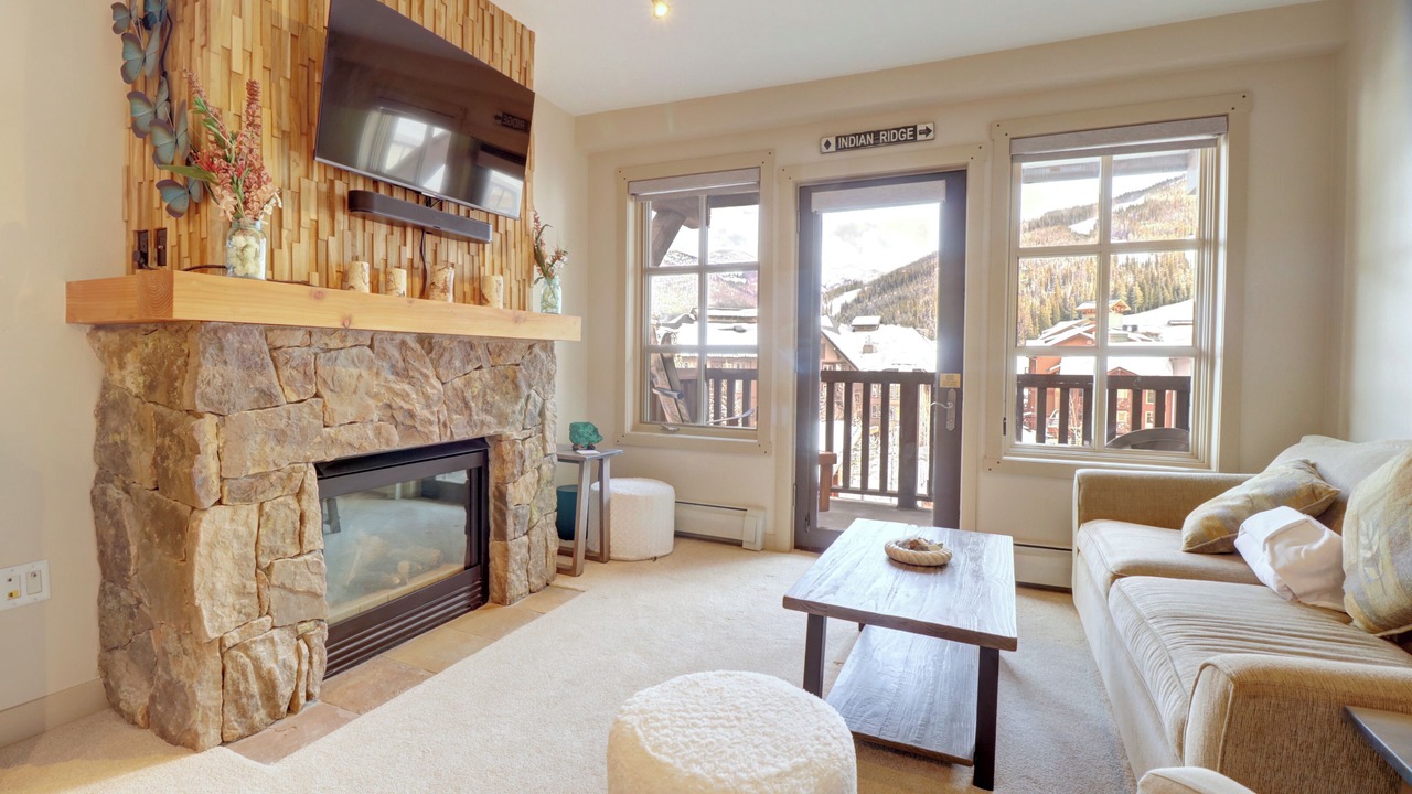 Photo of Livingroom in Copper Mountain Village