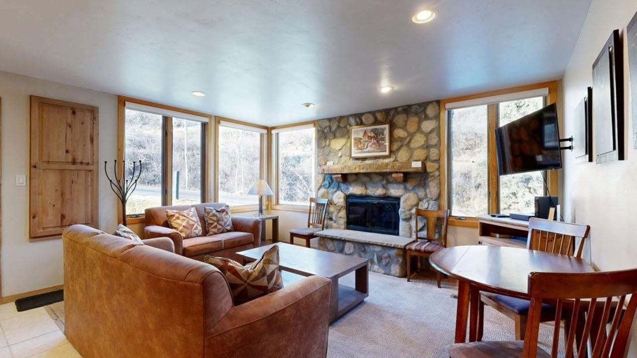 Photo of Livingroom in Snowmass Village