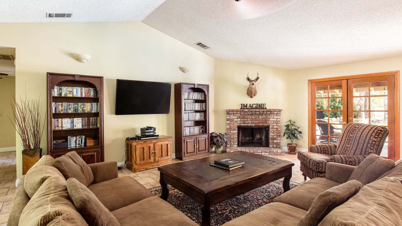 Photo of Bedroom in Lake Elsinore