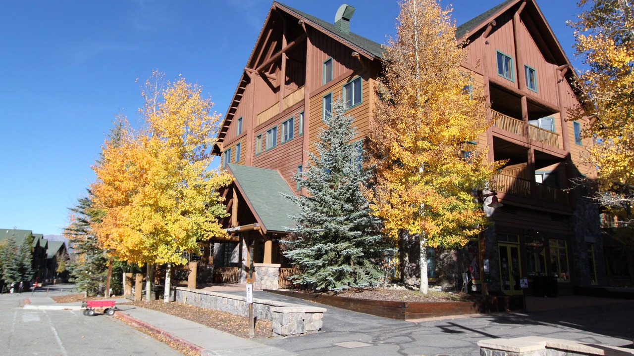 Photo of Outdoor in River Run