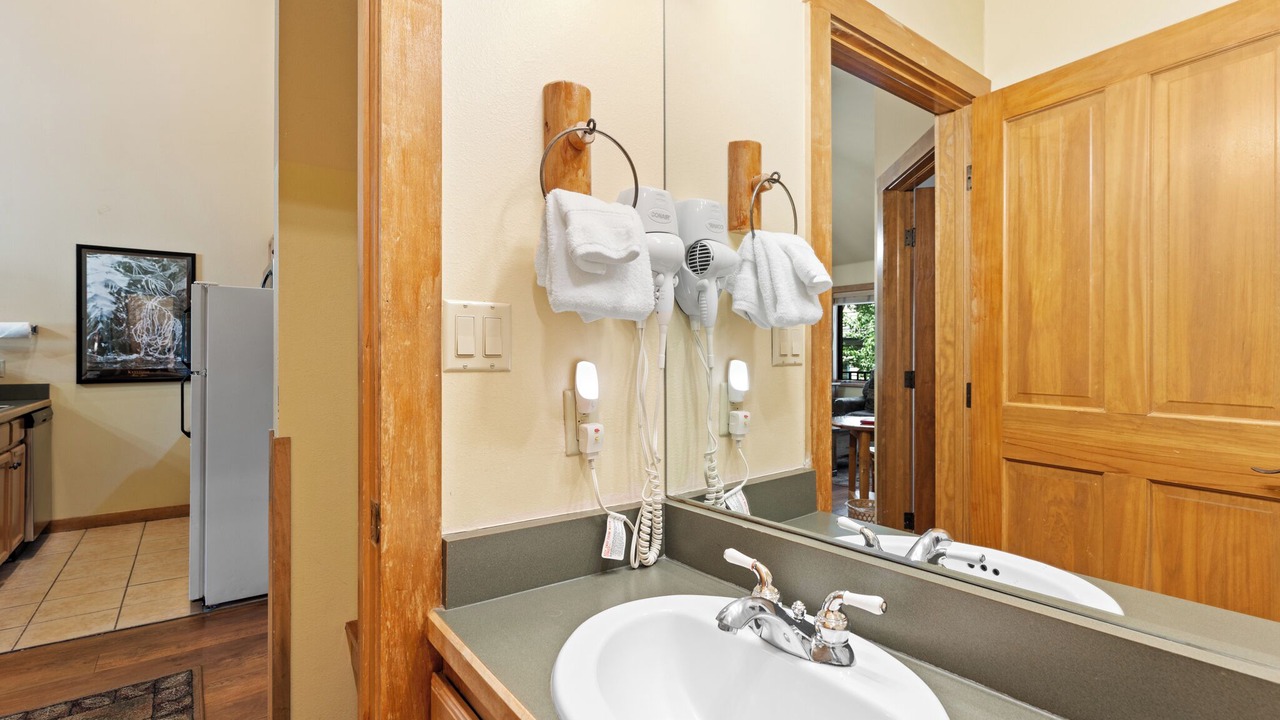 Photo of Bathroom in River Run