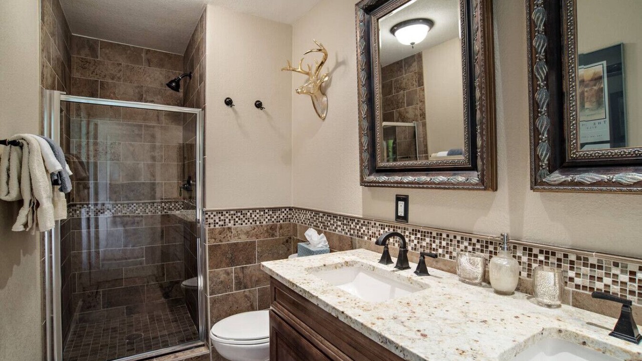 Photo of Bathroom in Carbondale