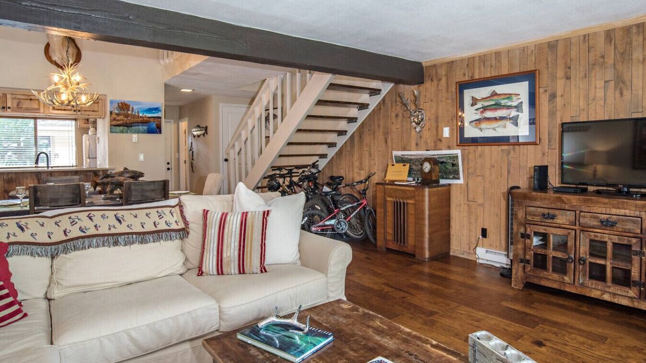 Photo of Livingroom in Carbondale