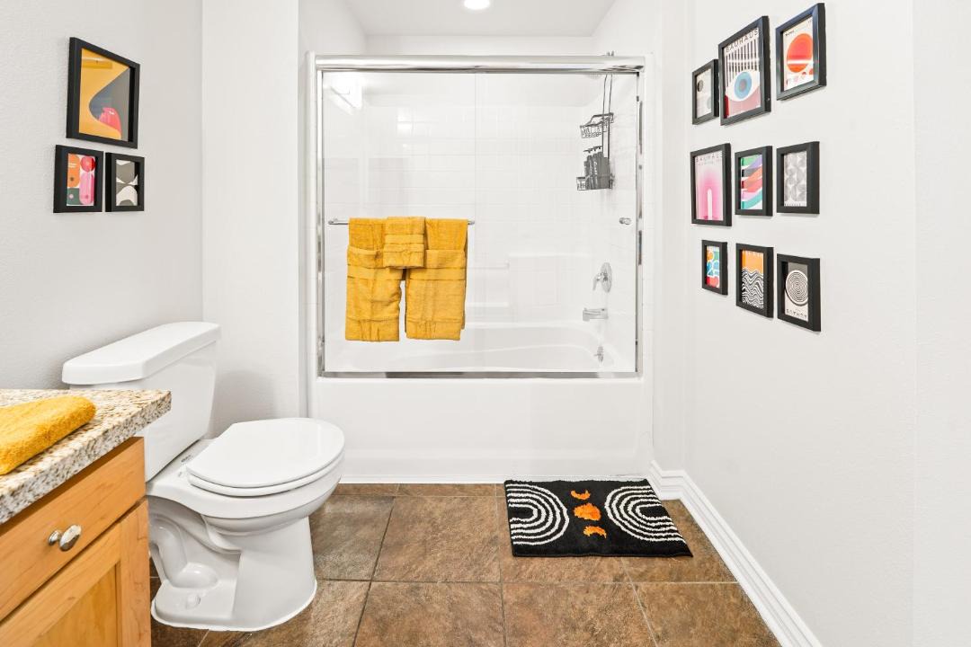 Photo of Bathroom in Sherman Oaks