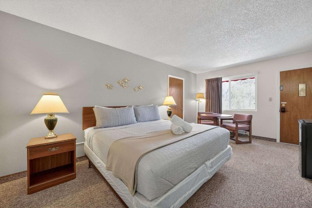 Photo of Bedroom in Manitou Springs