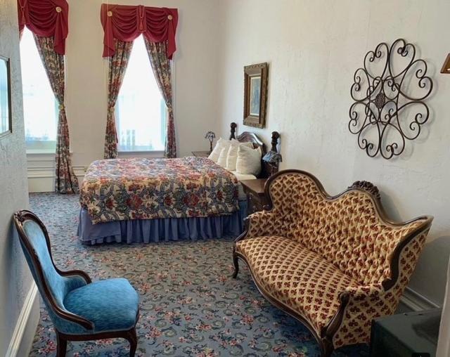 Photo of Bedroom in Eureka
