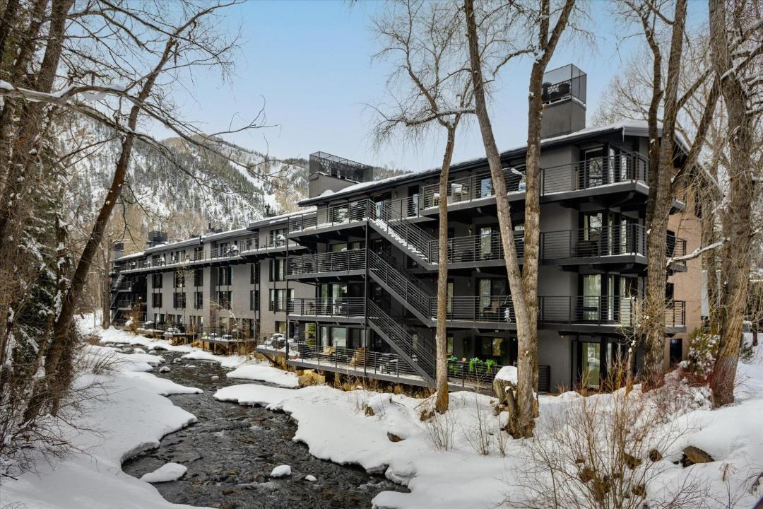 Photo of Others in Aspen