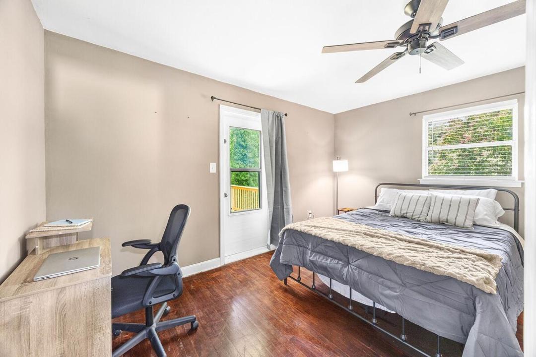 Photo of Bedroom in Seneca