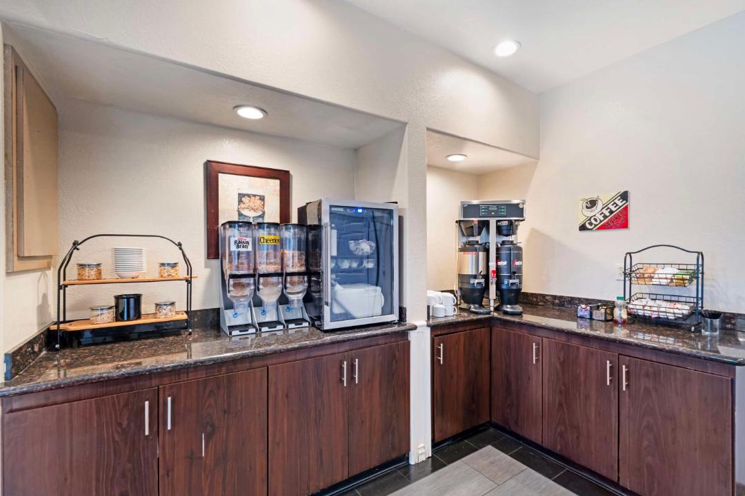 Photo of Kitchen in East Side Costa Mesa