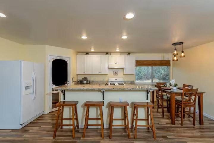 Photo of Kitchen in Mariposa