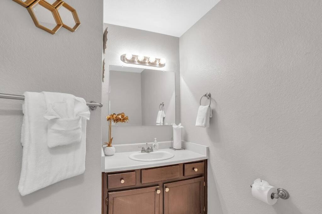 Photo of Bathroom in Centennial Hills