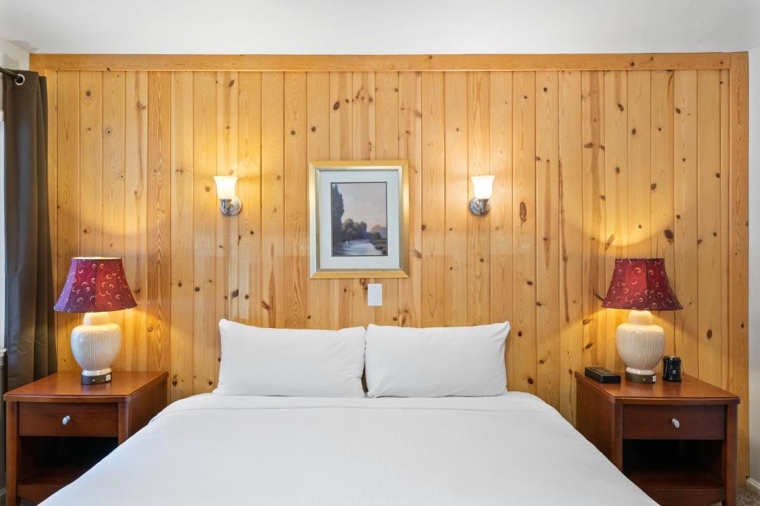 Photo of Bedroom in Douglas City