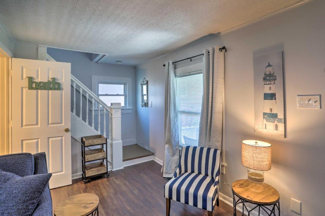 Photo of Livingroom in Lorain