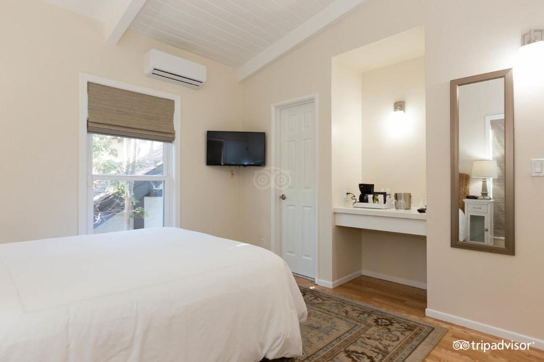 Photo of Bedroom in East Beach