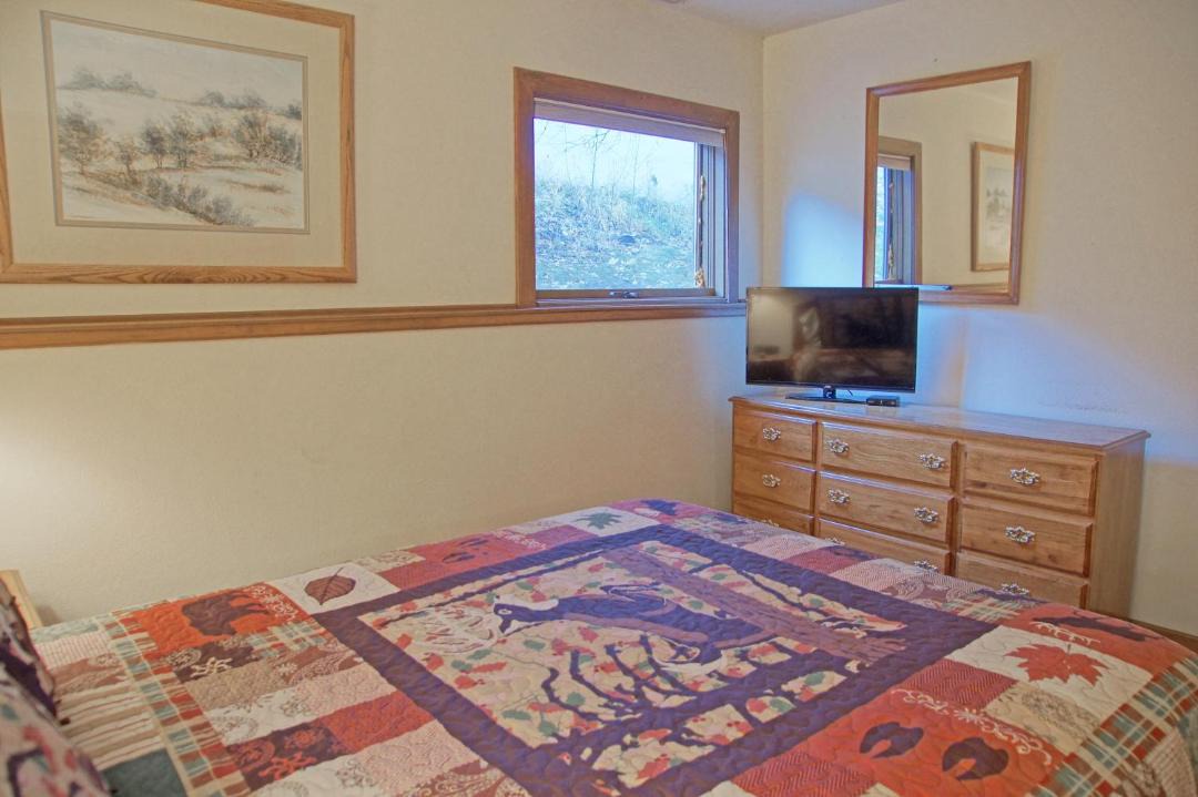 Photo of Bedroom in Matterhorn Village