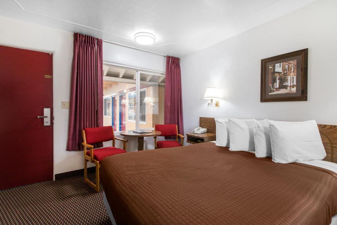 Photo of Bedroom in Downtown