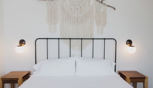 Honeymoon Suite