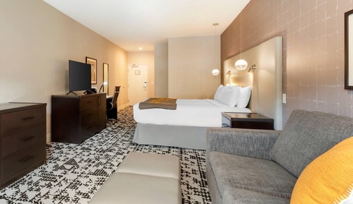 Suite, Multiple Beds, Accessible, Non Smoking