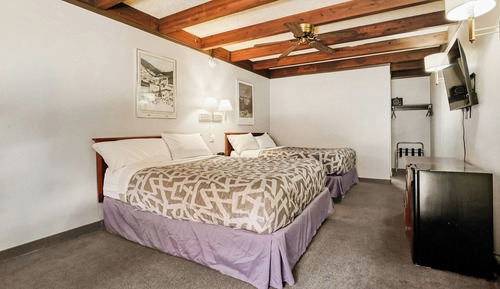 Room, 2 Queen Beds