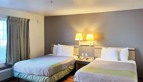 Standard Room, 2 Double Beds, Non Smoking, Kitchenette