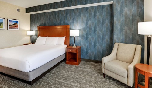 Room, 1 King Bed (Upper Floor)