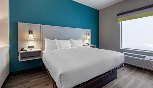 Suite, 1 King Bed, Non Smoking (Upgrade)